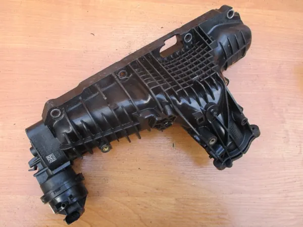 VW T6 SKODA AUDI 2.0 TDI Coletor de admissão 04L129709A image 2