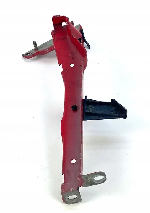 Vasemman lokasuojan tuki AUDI A4 B8 8K0821135C 8K0821135P image 3