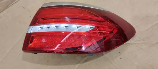 Rechter Achterlicht Mercedes E-Klasse W213 Kombi A2139068800 image 6