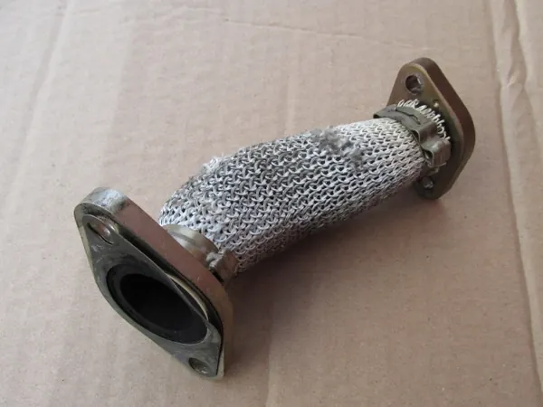 Audi A6 C6 2007 3.0 TDI EGR Hose 059131525AB image 3