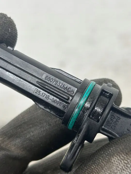Sensor posición cigüeñal OEM 68079375AC Maserati image 5