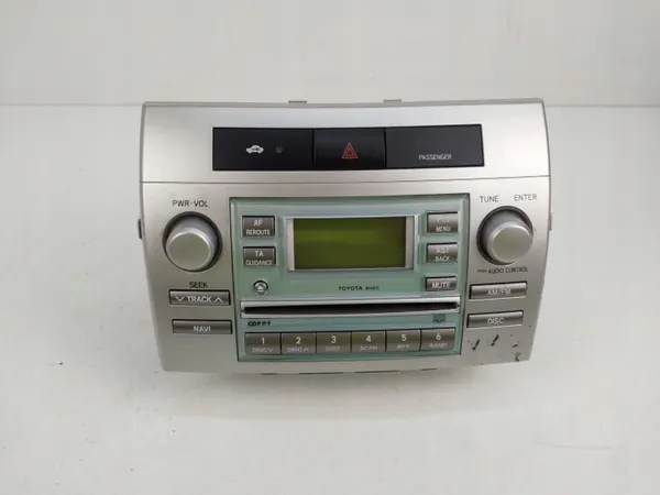 Radio CD OEM 86120-0F010 para Toyota Corolla Verso II image 2