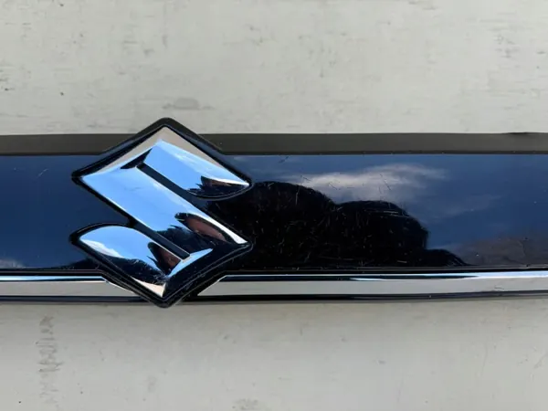 OEM 83942-63T00 Achterklep Strip Suzuki SX4/S-Cross image 5