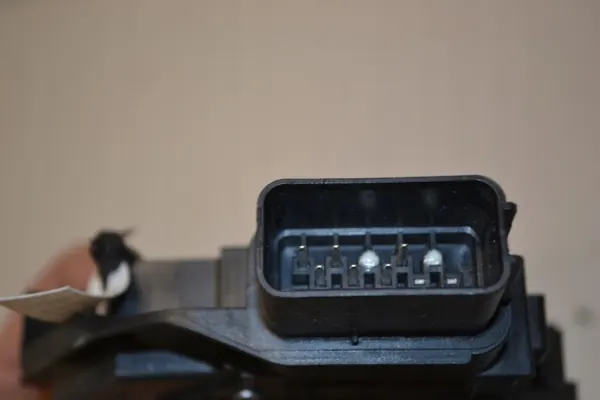 OEM 31253658 Framhöger Dörrlås för Volvo XC60 image 5