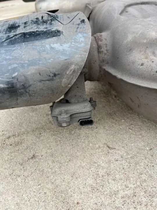 Audi RS6 Aktiivipako OEM 4K0253411M image 4