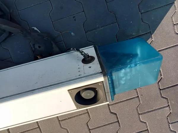 OEM 2688736 Lichtleiste Hupen Hansch Warnsysteme DBS 3000 image 8