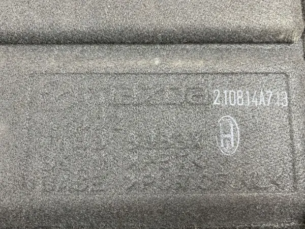 Mazda CX-9 Kofferraumablage OEM 91C100 - Gebraucht image 9
