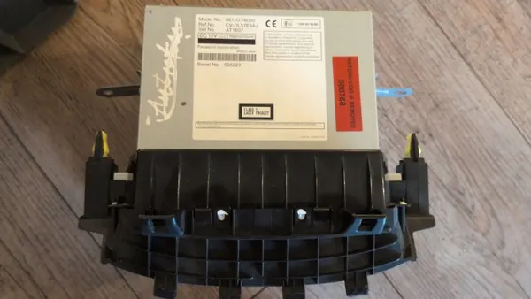Multimediastation voor links OEM 8612078060 Opel image 2