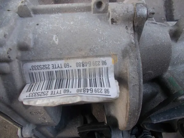 Crémaillère de direction Citroen C3 III OEM 9823964880 image 3