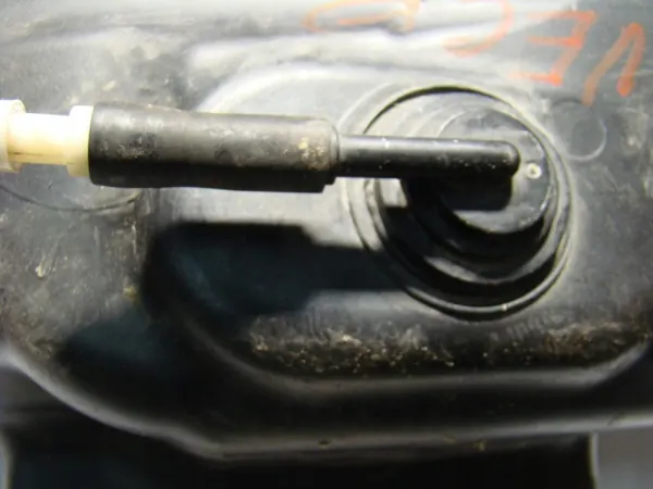 Bomba tanque AdBlue OEM adb5802823933 Iveco Daily image 5