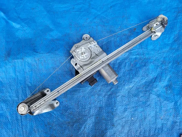 OPEL Zafira B Elevador de vidro traseiro esquerdo image 2