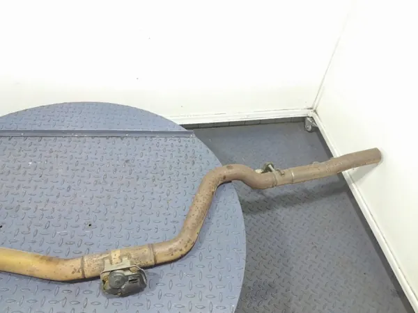 Mercedes Auspufftopf OEM A2464910001 - Gebraucht image 3