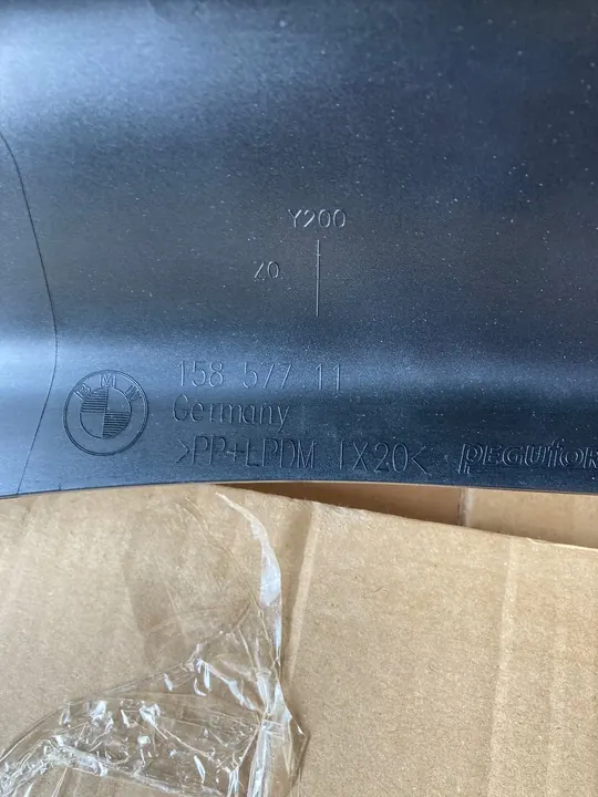 Bakre stötfångartrim BMW 3 F30/31 OEM image 7