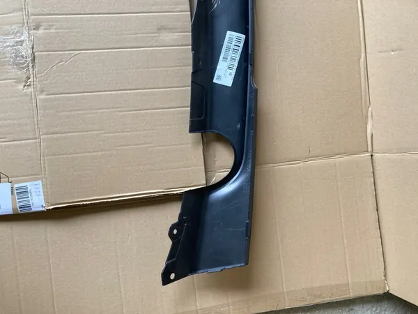 Bakre stötfångartrim BMW 3 F30/31 OEM image 8