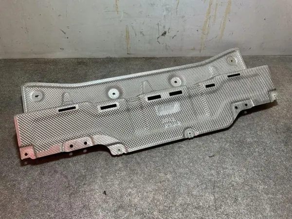 Pièces de compartiment moteur BMW OEM 7467971 - 1.5L image 5