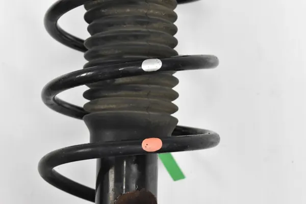 Mozzo anteriore destro Toyota Yaris III P13 image 3