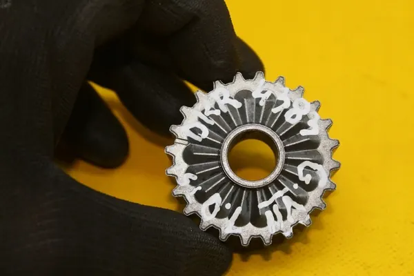 Växelhjul VW Golf VII 1.0 TSI OEM 04C105263B image 4