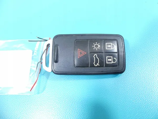 VOLVO V40 II Nyckel 2012- image 2