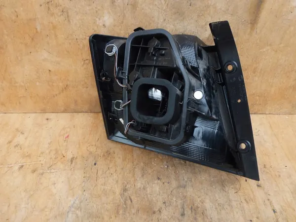 Luz trasera derecha Skoda Fabia III Original image 2