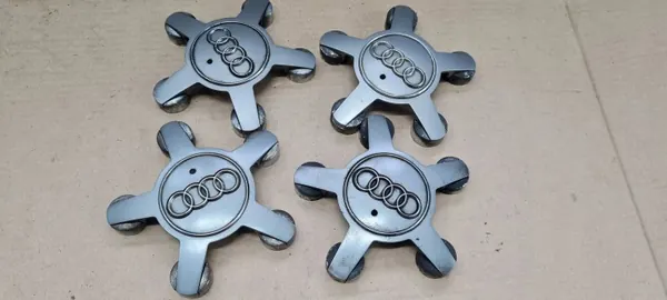 Enjoliveur Audi OEM 4F0601165N - État d'occasion image 2