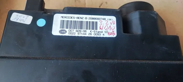Pompe de verrouillage central Mercedes OEM A2088000748 image 3