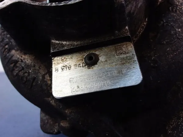 BMW Turbo OEM 8570240 7-sarja G11/G12 image 5