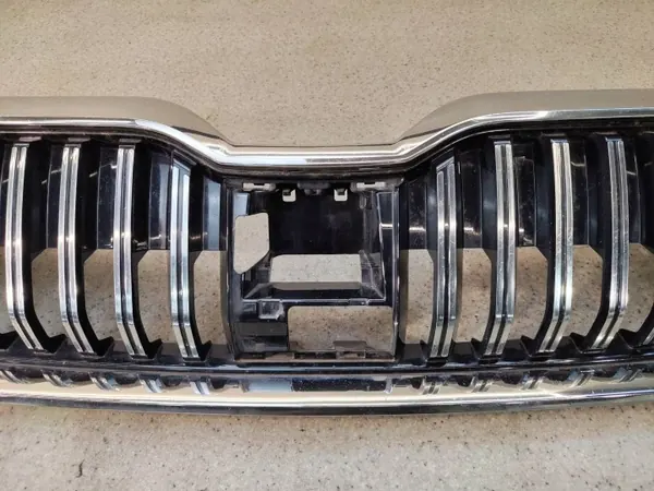 Grelha de para-choques OEM 3V0853653G para Skoda Superb III image 3