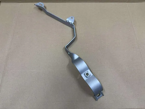 Soporte de escape OEM 18212247980 para BMW 5 E39 M57 image 5