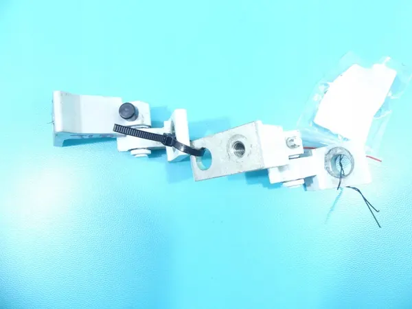 Hinge da Porta Traseira Esquerda VW Touareg II 12R image 3