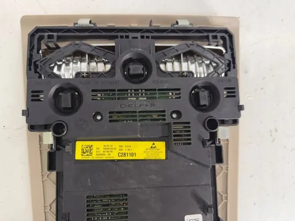 SSK1028 OEM Ohjaamon Katkovalo Etu BMW F10:lle image 7