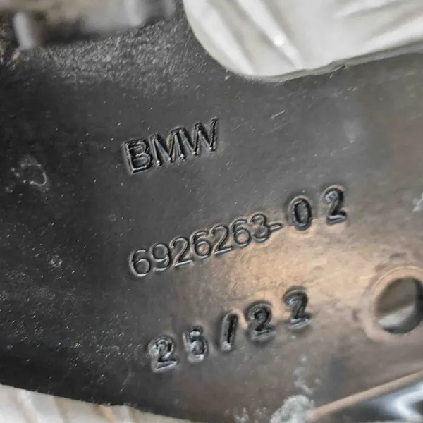 BMW Klimakompressor Halterung OEM 6926263 image 7