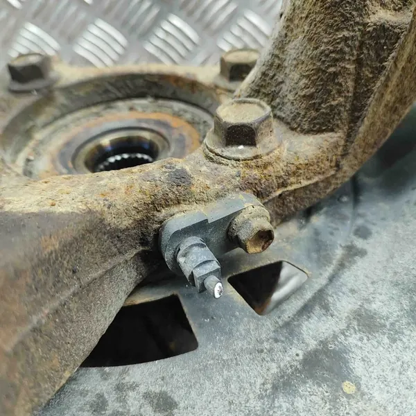 Toyota Prius+ (ZVW40) 2012 Mozzo ruota anteriore destro image 7