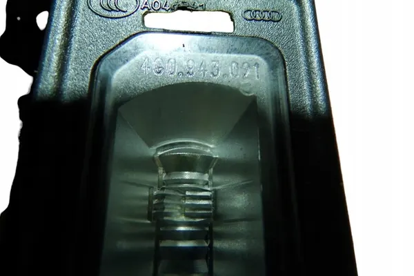 Luz de matrícula AUDI A7 SPORTBACK 4G0943021 image 2