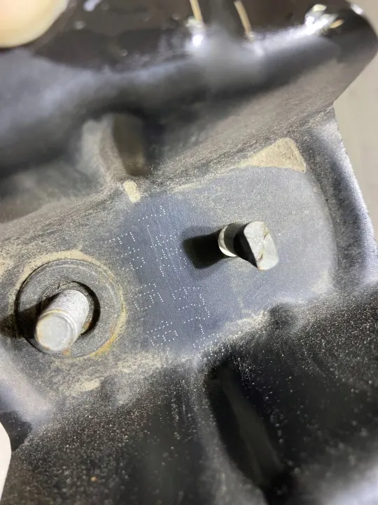 BMW X2 F39 2018 konepellin lukko OEM 7442677 image 3