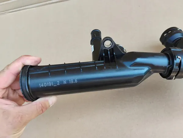 VW GOLF VII Carcasa de Termostato 04L121111Q image 8