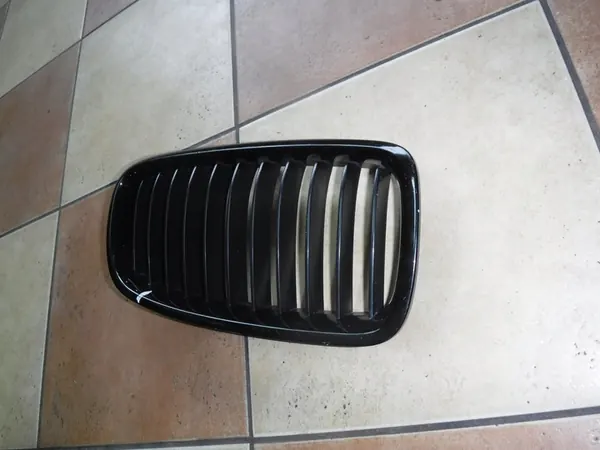 Right Kidney Grill BMW 3 F30 F31 OEM 51137263480 image 3