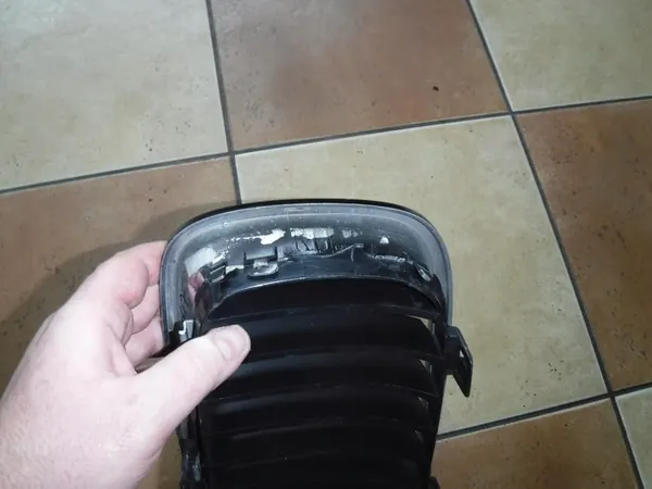 Right Kidney Grill BMW 3 F30 F31 OEM 51137263480 image 5