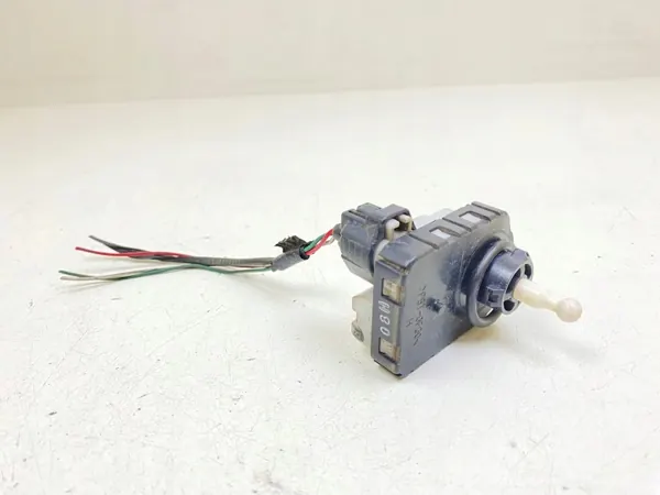 Regulador faro Toyota Avensis OEM MTL20500 image 2