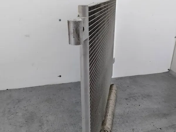 Nissens A/C-kondensaattori Mercedes-Benzille image 3