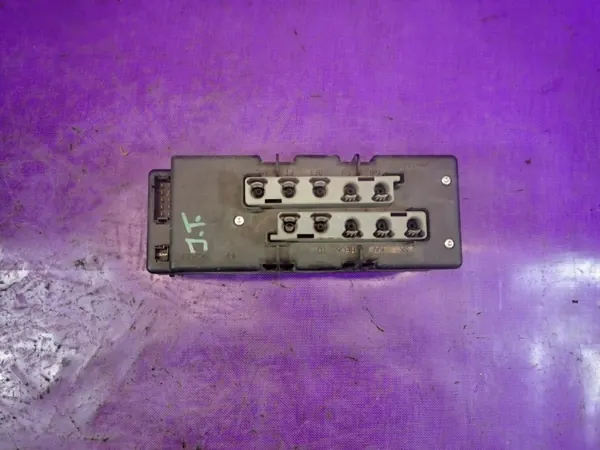 Mercedes keskuslukituspumppu OEM A2208000515 image 3