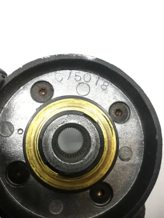 Cubo de Volante OEM C75018 - 93x18x70mm image 3