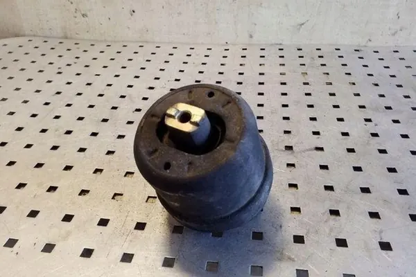 Soporte de motor VW TRANSPORTER IV FLATBED 2.5L image 3