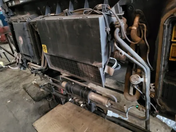 Ohjaamon suodinkotelo OEM 9500073 MAN TGA/TGS/TGX:lle image 2