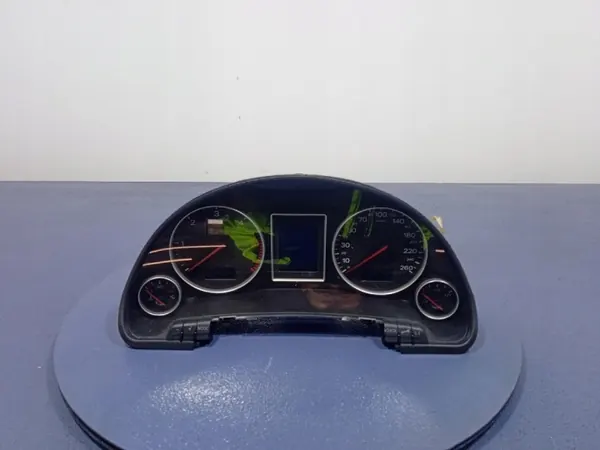 Compteur Audi A4 B6 1.9 TDI OEM 8E0920900M image 3