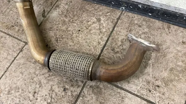 Uitlaatbeugel Opel Astra K 39201M image 2