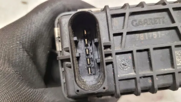 BMW Turbokompressoraktuator OEM 6NW009660 - Begagnad image 3