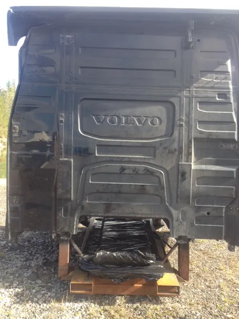 Volvo FH4 2015 Globetrotter Ohjaamo OEM 2085513 image 5