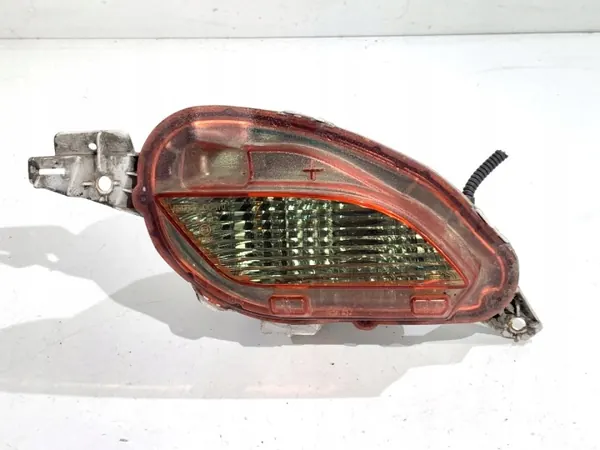 Luz do pára-choques traseira direita OEM LORK-1627-11830 Toyota Yaris image 2