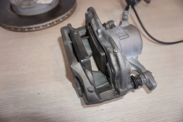BMW Jarrulevyt & Palat Sarja OEM 6866297 image 4