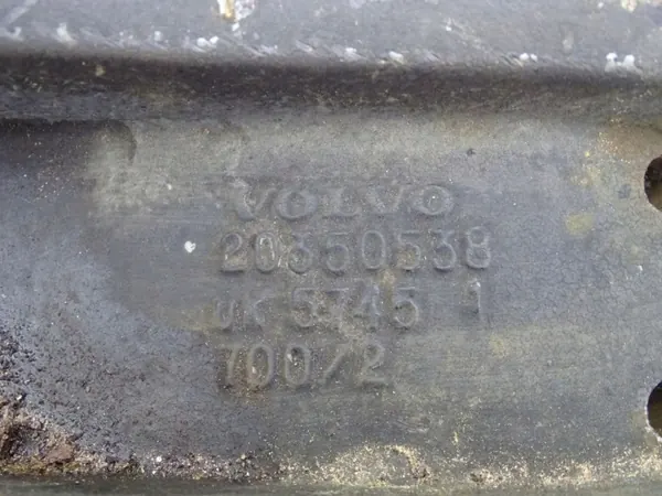 Suporte cabina Volvo FL6 00-06 OEM 20350538 image 3